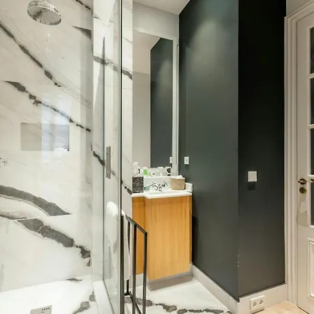 Le Haussmannien Chic