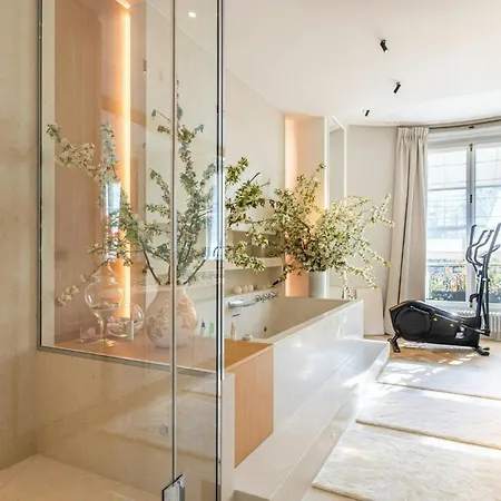 Le Haussmannien Chic *